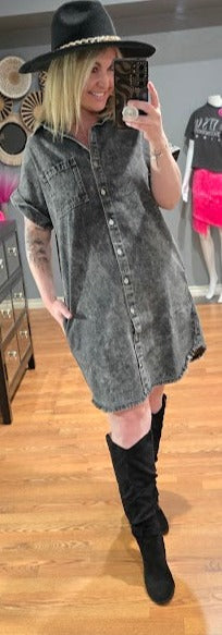 FRAYED HEM DENIM SHIRT DRESS