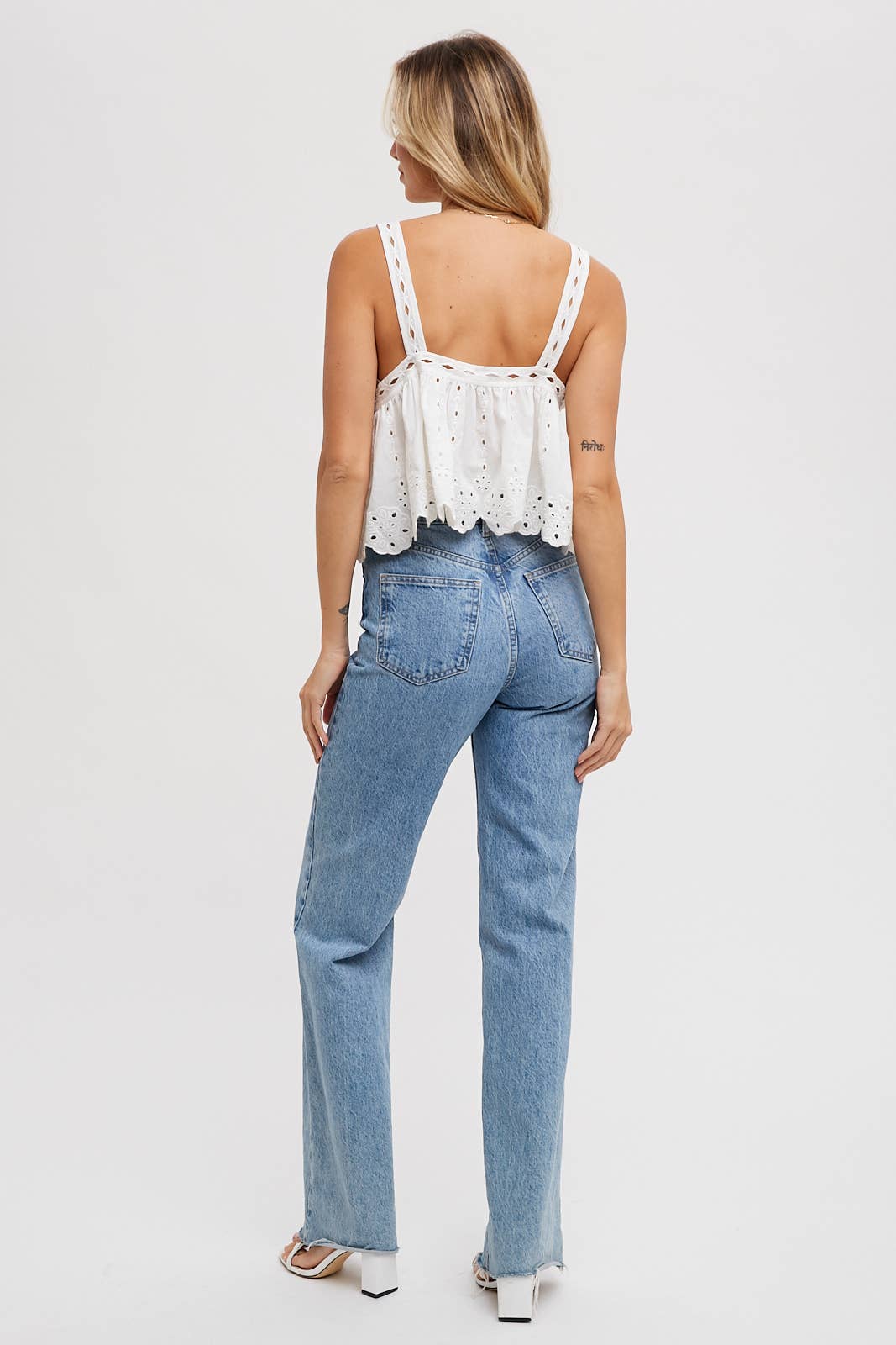 EYELET CROPPED CAMI TOP